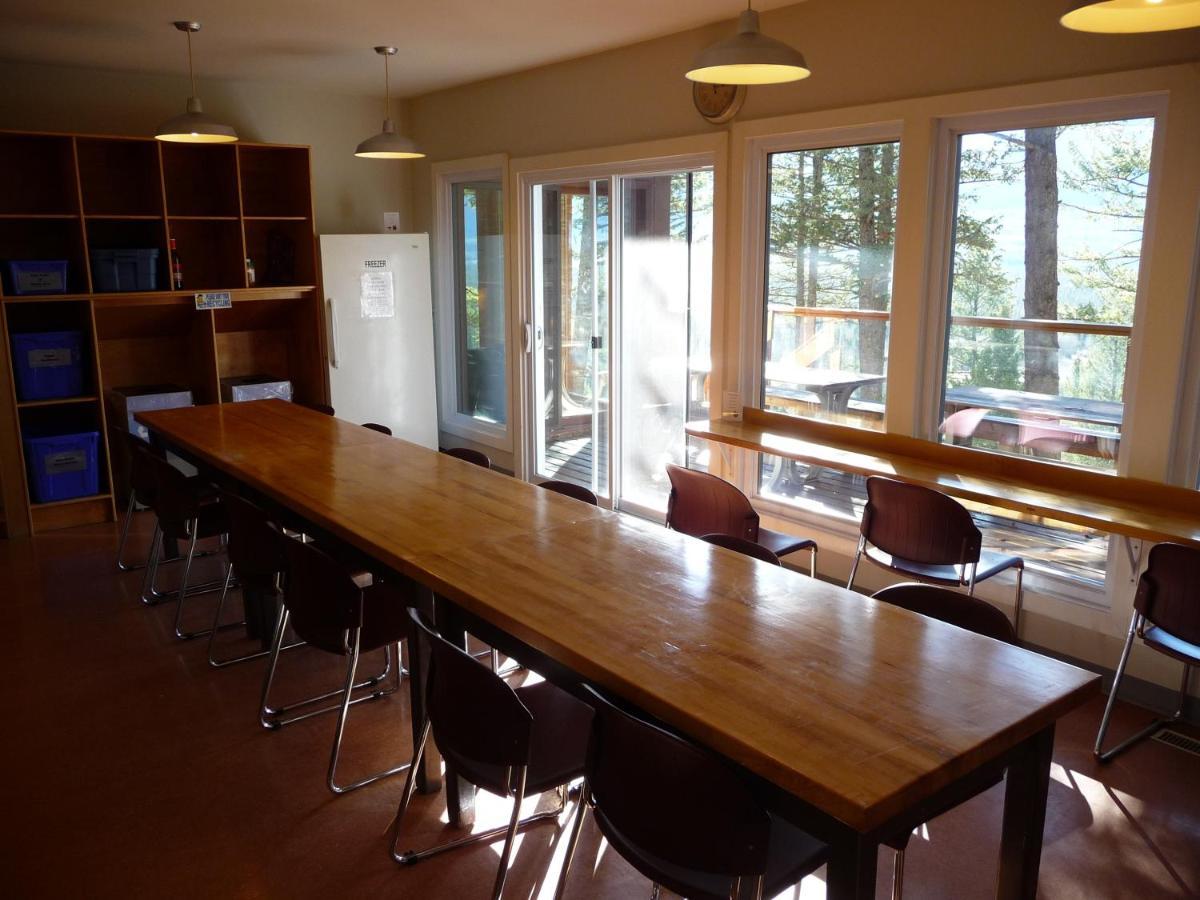 Canmore Alpine Hostel - Alpine Club Of Canada מראה חיצוני תמונה