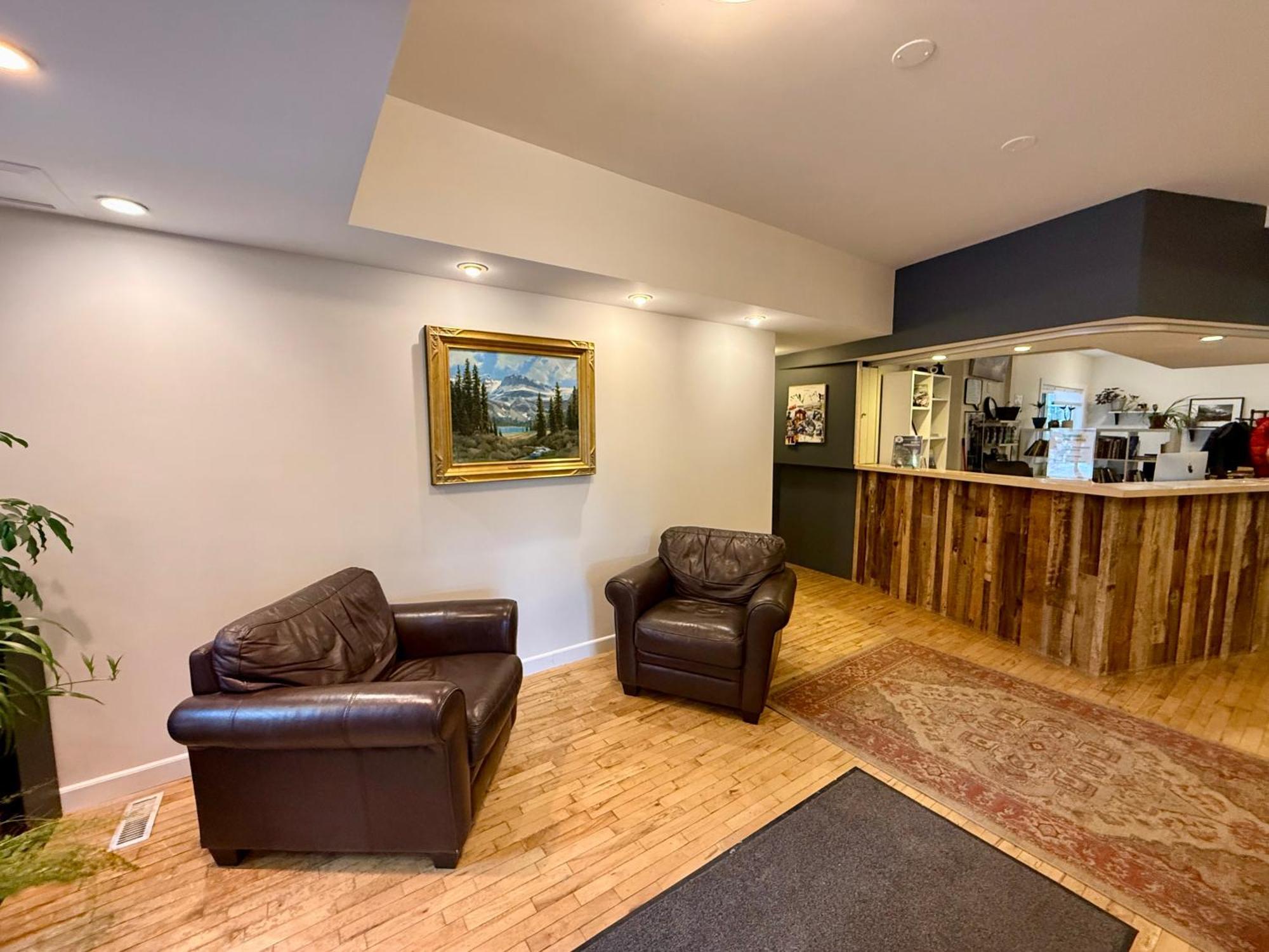 Canmore Alpine Hostel - Alpine Club Of Canada מראה חיצוני תמונה